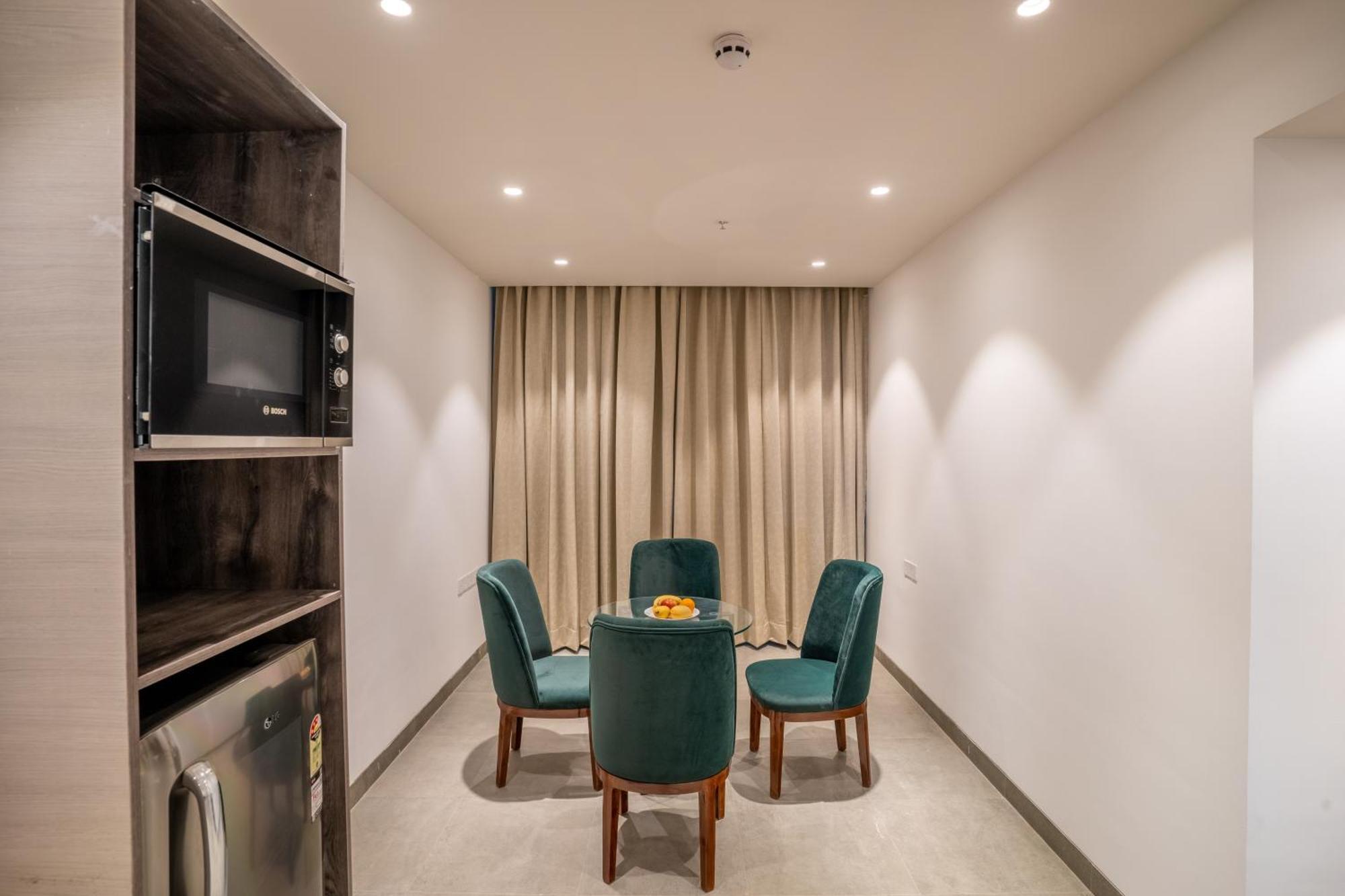 Juesta Residences - Aipl Joy Street, Ґурґаон Екстер'єр фото